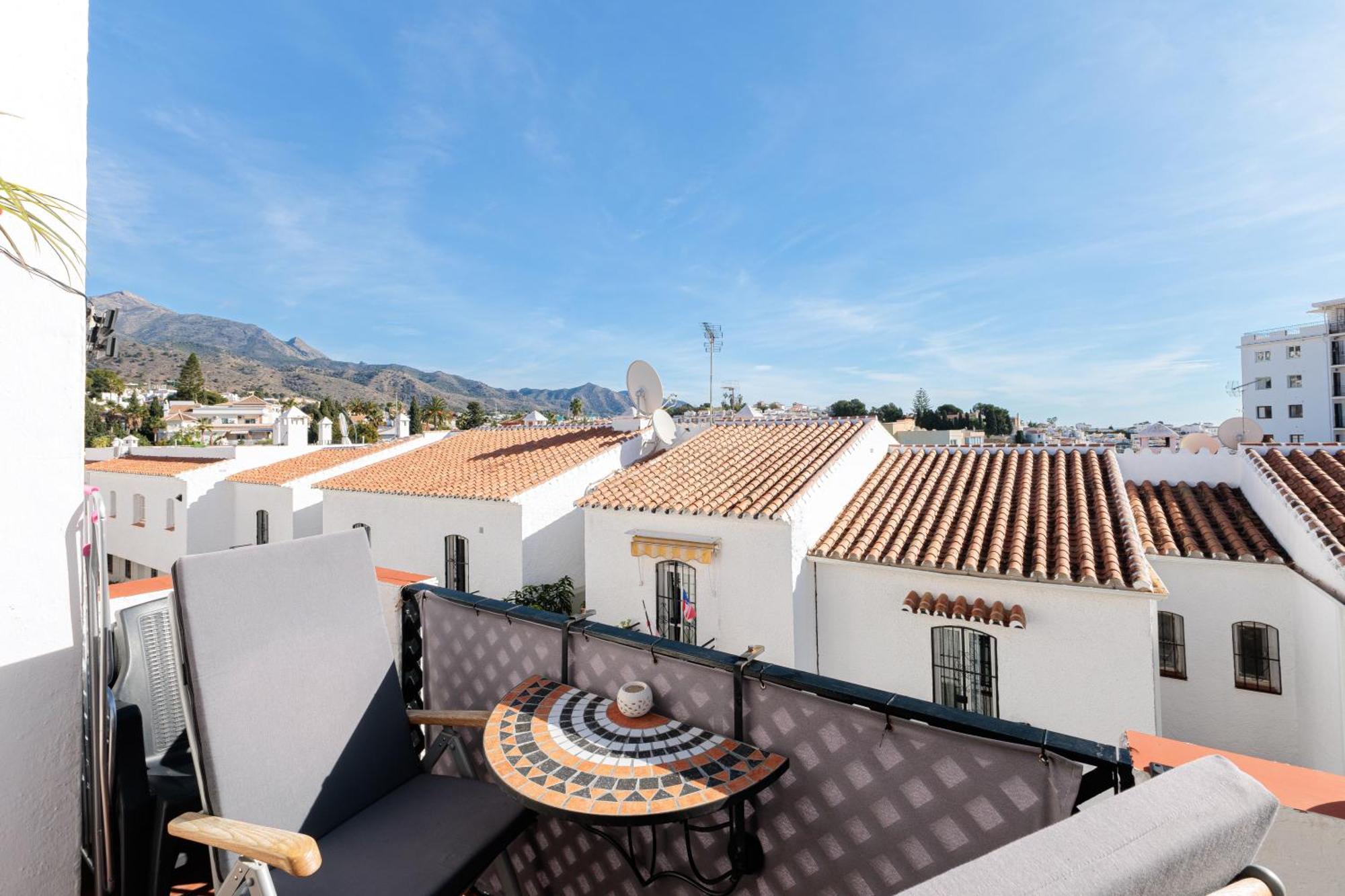 Cosy Apartment In Verano Azul Nerja Exteriör bild