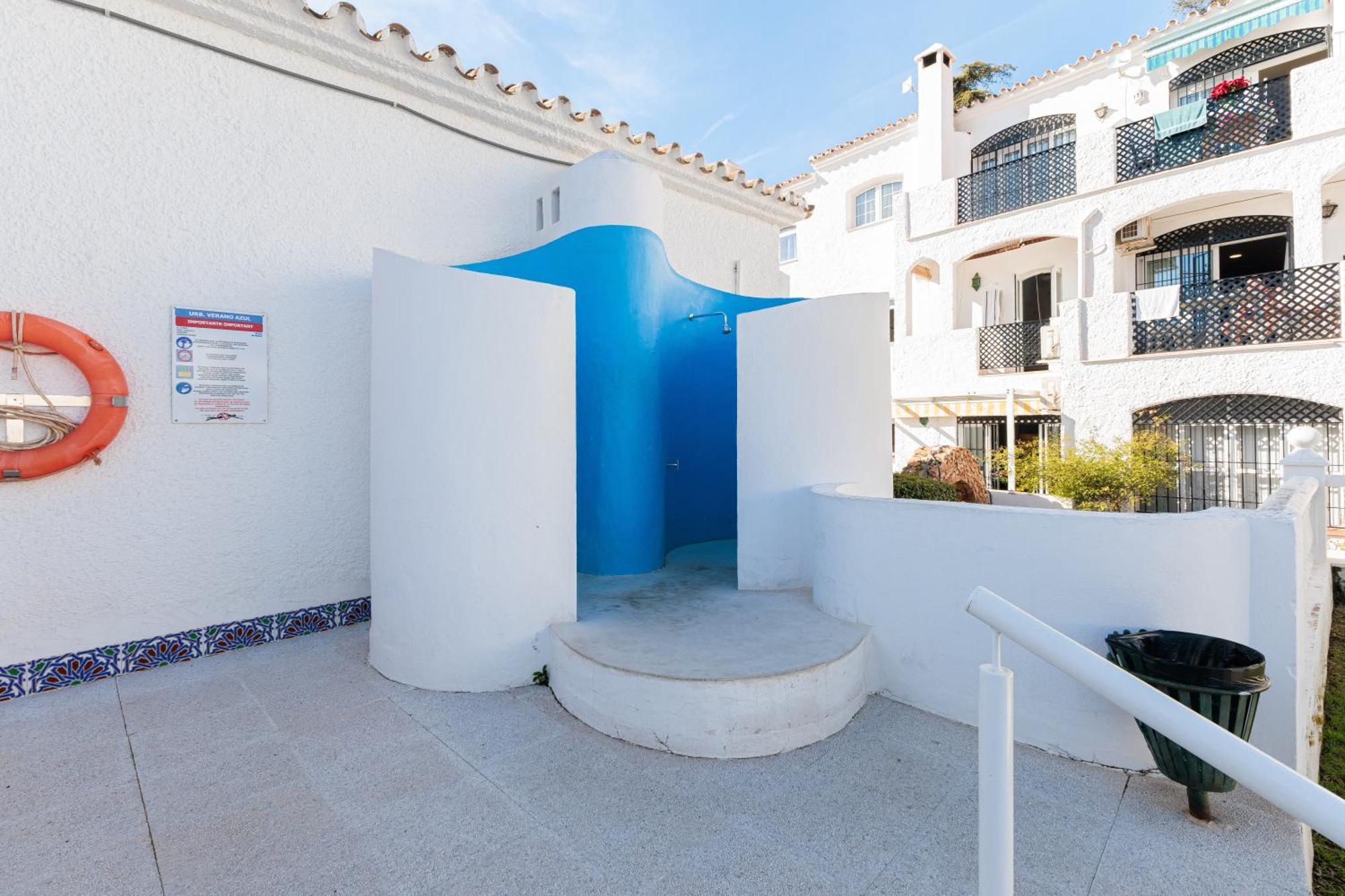 Cosy Apartment In Verano Azul Nerja Exteriör bild